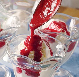 Fresh raspberry sauce