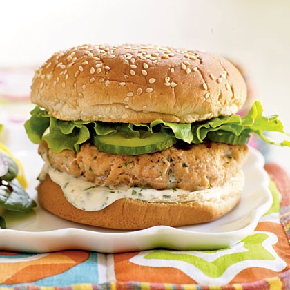 Fresh salmon-cilantro burgers