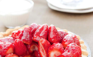 Fresh strawberry pie