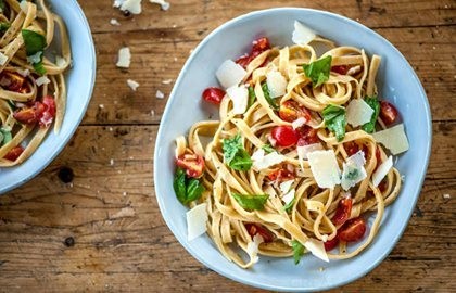 Fresh tagliatelle with tomato sauce