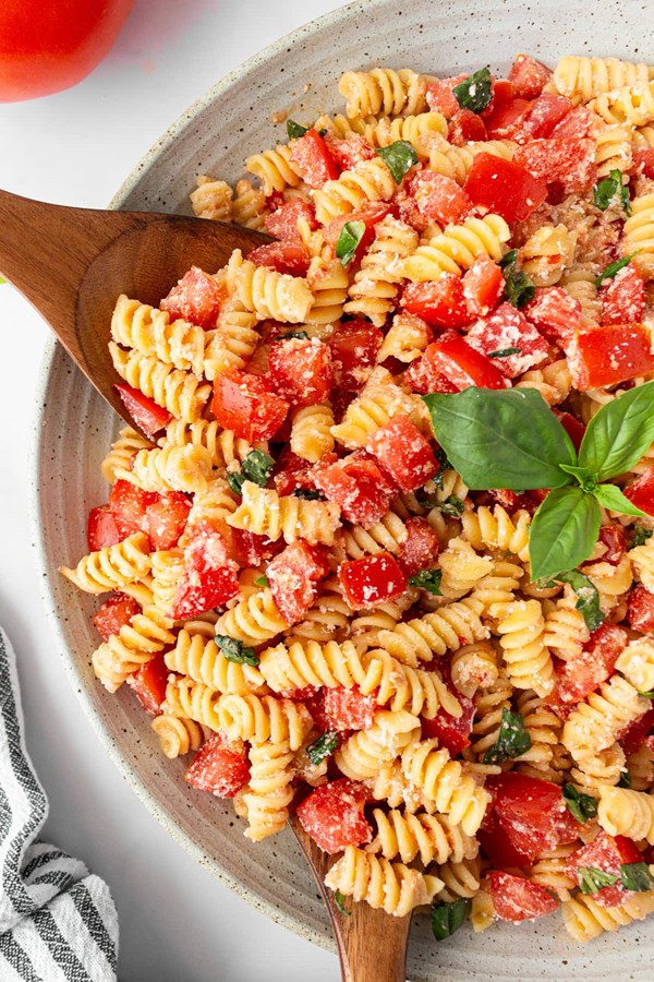 Fresh tomato pasta