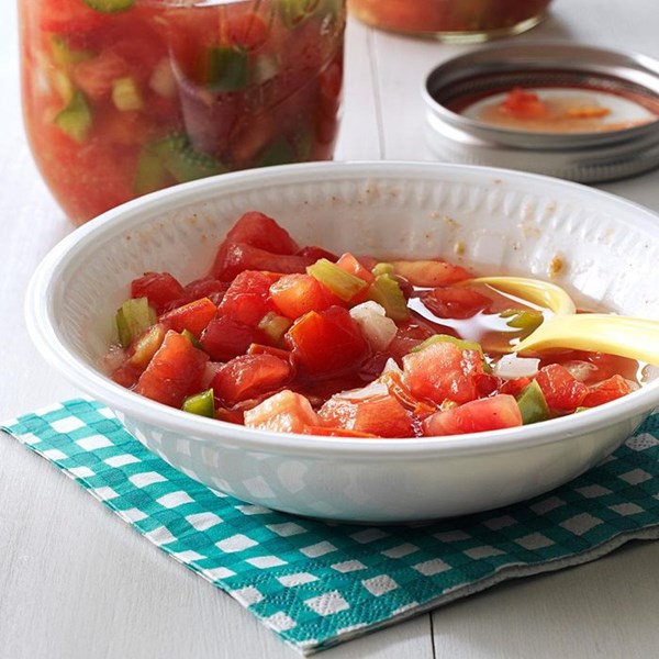 Fresh tomato relish