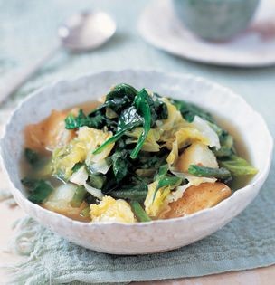 Fresh vegetables in chilli and ginger broth