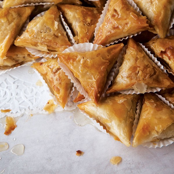 Fried almond pastries (Samsa feuille de brick)