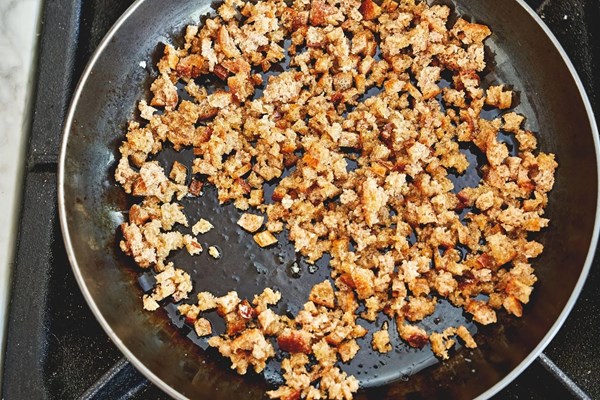 Fried bread crumbs