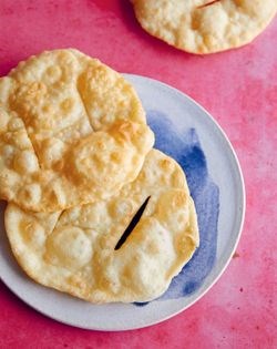 Fried breakfast bread (Numtak balep)