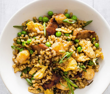 Fried brown rice with pork and shrimp