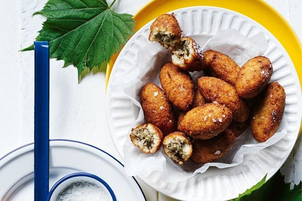 Fried bulgur pastries (Koupes)