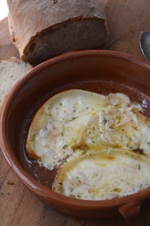 Fried cheese with honey, oregano and vinegar