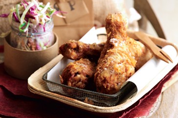Fried chicken with coleslaw