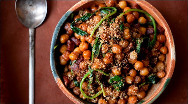 Fried chickpeas with chorizo and spinach
