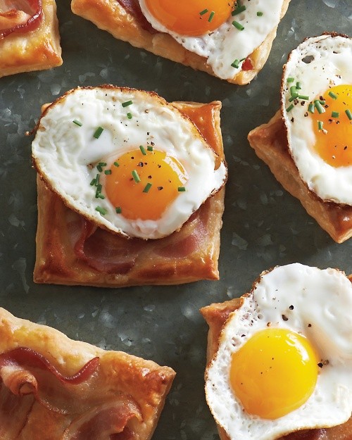 Fried-egg-and-bacon puff pastry squares