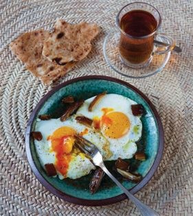 Fried eggs with fresh ginger, dates + saffron (Khagineh-ye khorma)