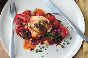 Fried haloumi with chorizo & cherry tomato salsa