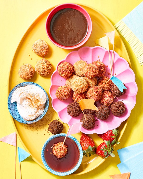 "Fried" ice cream truffles