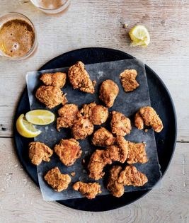 Fried marinated chicken (Toriniku kara-age)