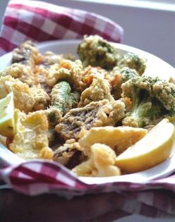 Fried mixed vegetables (Fritto misto di vegetali)