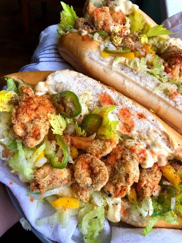 Fried mussel po’ boys