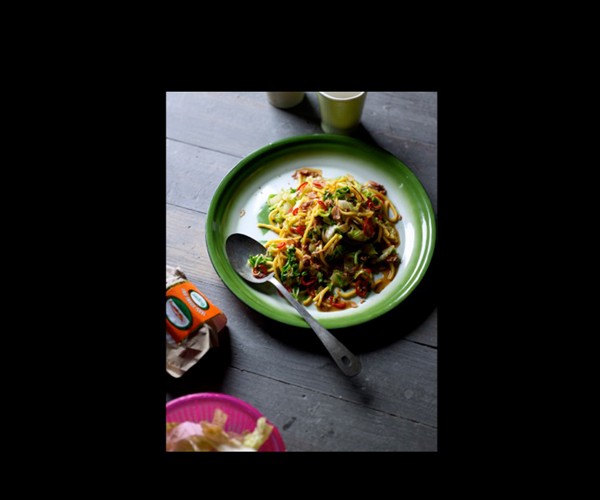 Fried noodles (Mi goreng)