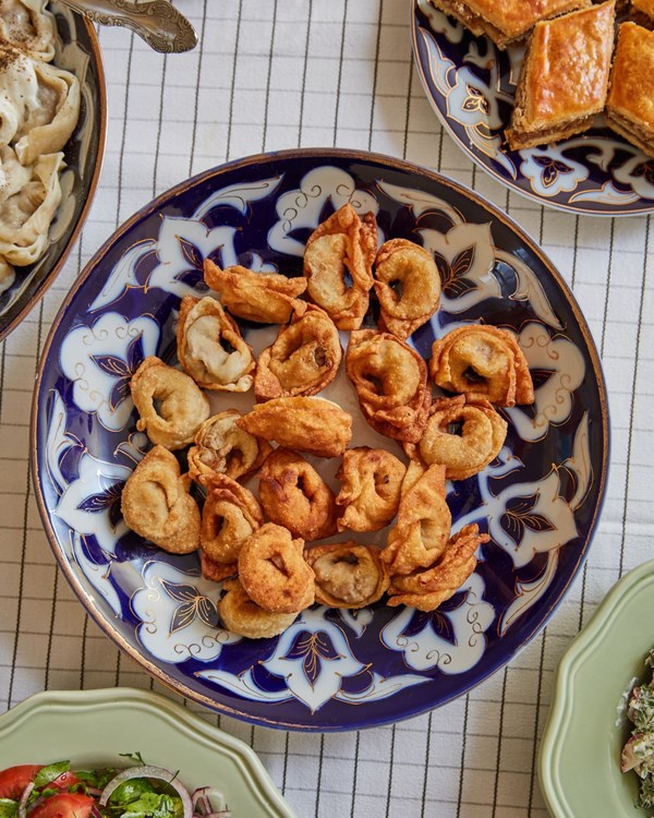 Fried or boiled dumplings (Barak)