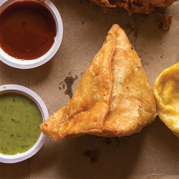 Fried potato-filled pastries (Samosas)