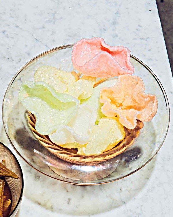 Fried prawn crackers