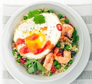 Fried rice with prawns & peas