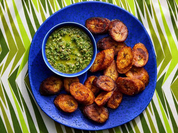 Fried ripe plantains (Maduros with mint mojo)