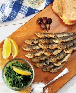Fried sardines (Sardeles tiganites)