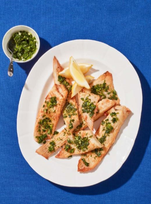 Fried skate with garlic & parsley (Rajada frita)