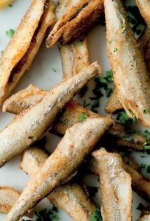 Fried smelts (Przheni tsironi)