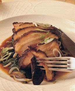 Fried spinach, mushrooms and beansprouts