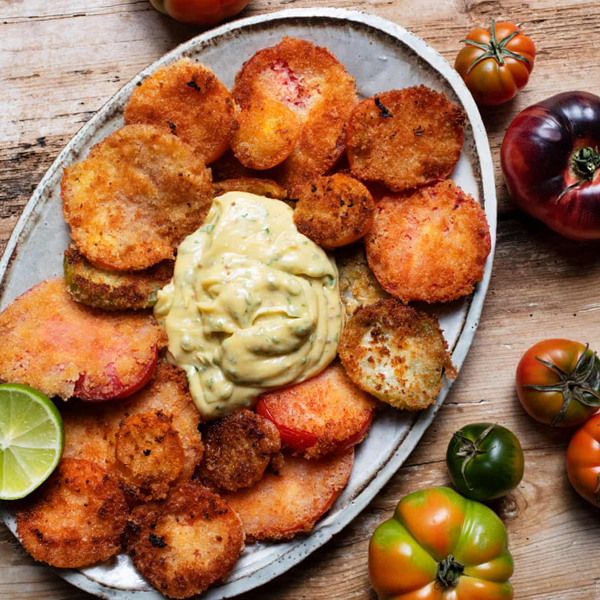 Fried tomatoes with coriander mayonnaise