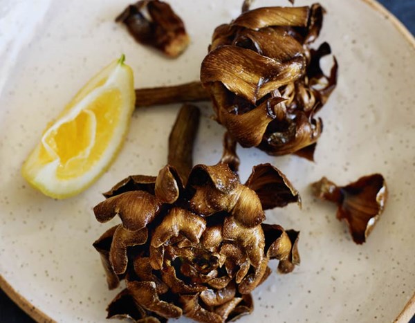 Fried whole artichokes (Carciofi alla Giudia)