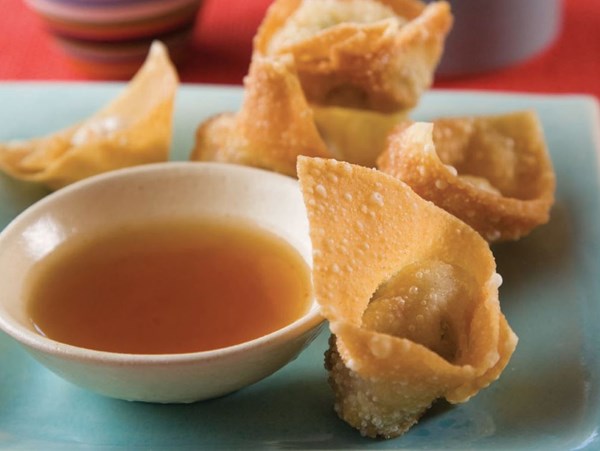 Fried wontons (zhá yúntūn)