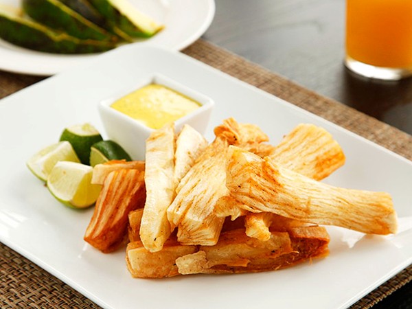 Fried yuca with spicy mayo
