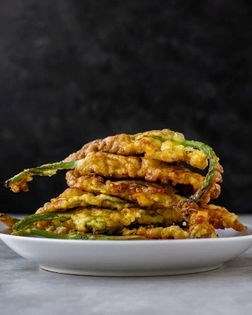 Fried zucchini blossoms