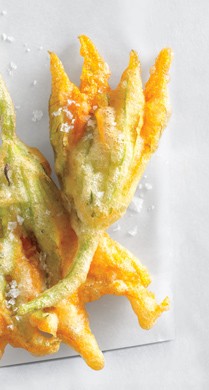 Fried zucchini blossoms