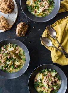 Friulian bean and sauerkraut soup