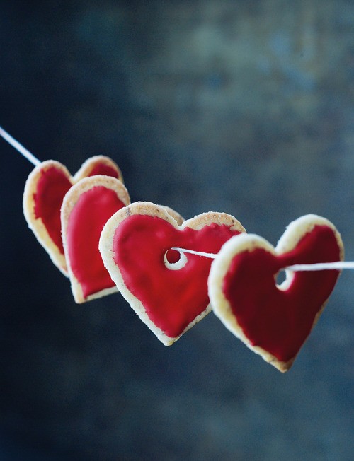 Frosted almond hearts