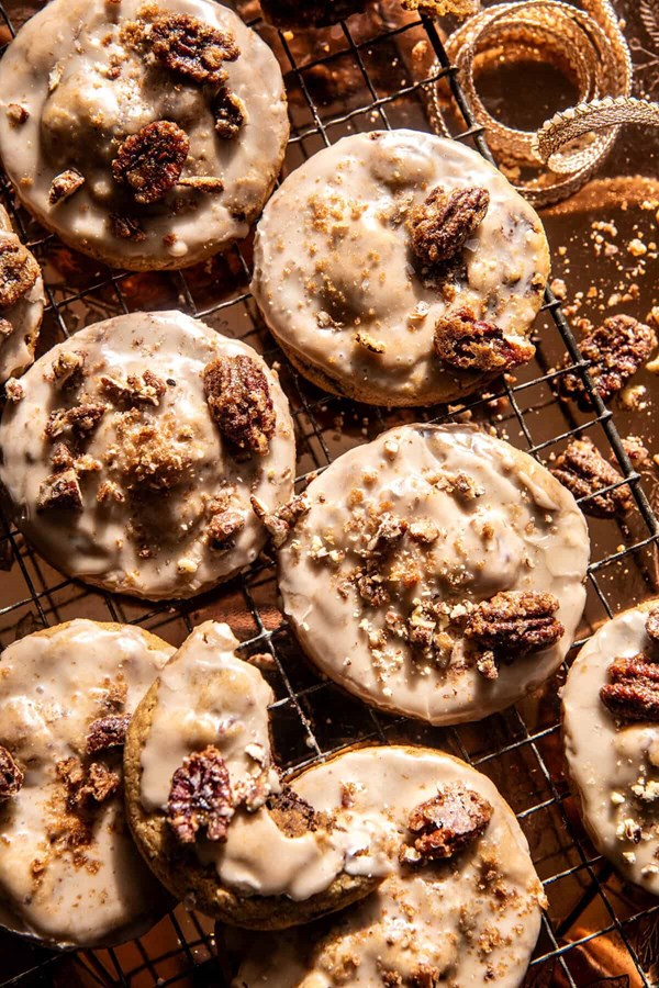 Frosted butter pecan cookies