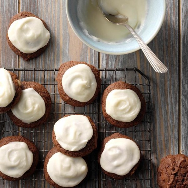 Frosted chocolate delights