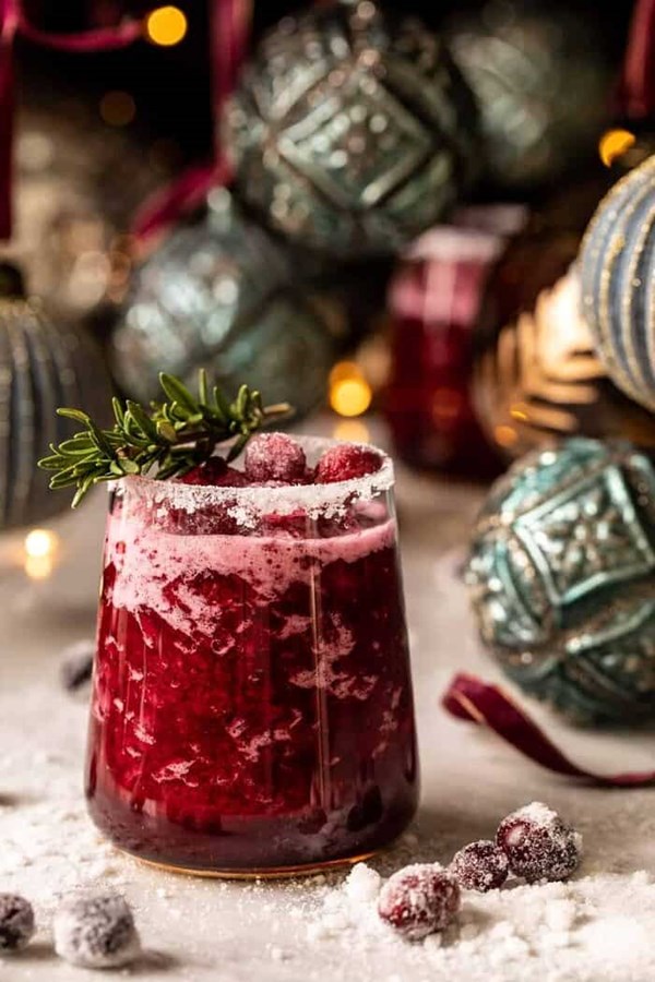 Frosted mistletoe margarita punch