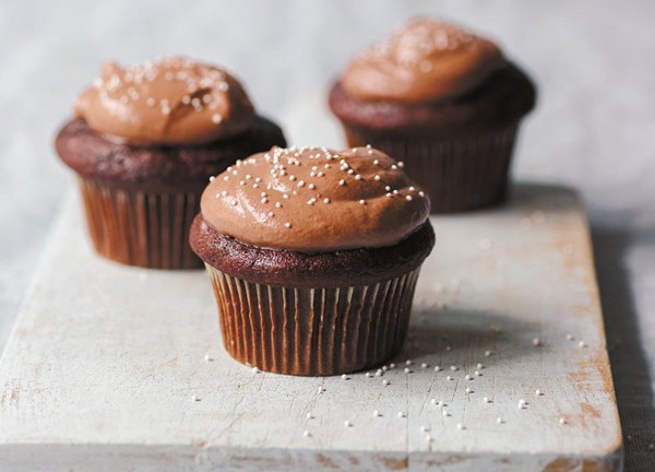 Frosted mocha cupcakes (a small batch)