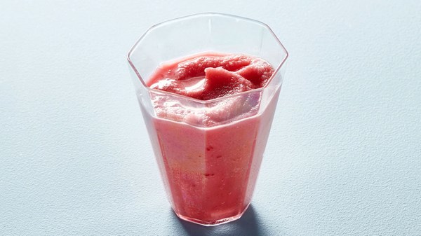 Frosty coconut lemonade