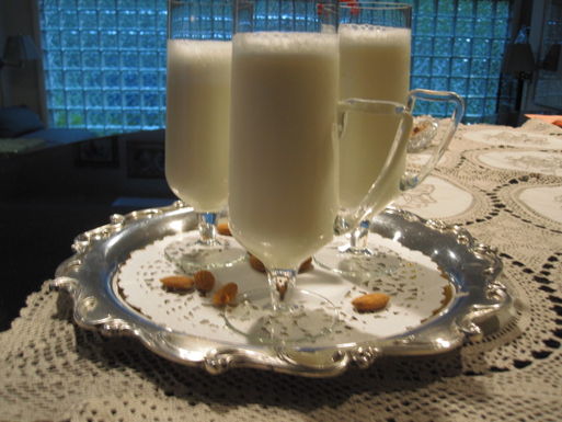 Frothy sweet almond drink (Shrab al loz)