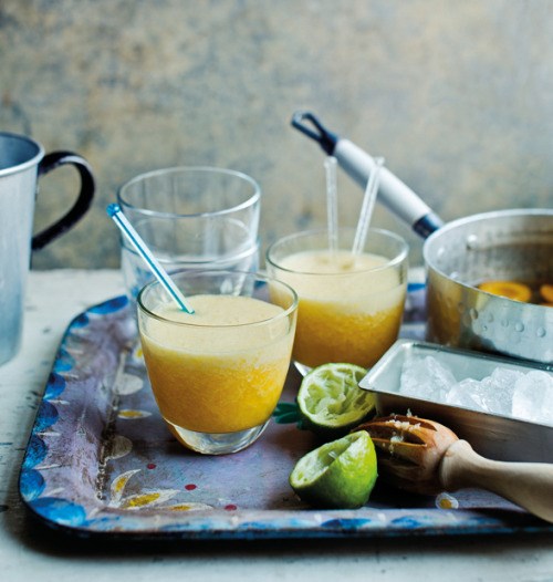 Frozen apricot daiquiri