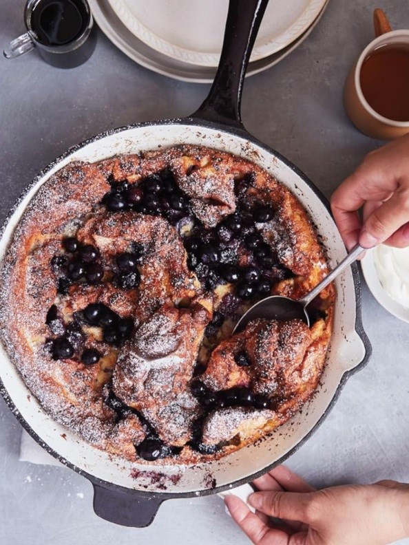 Frozen berry Dutch baby