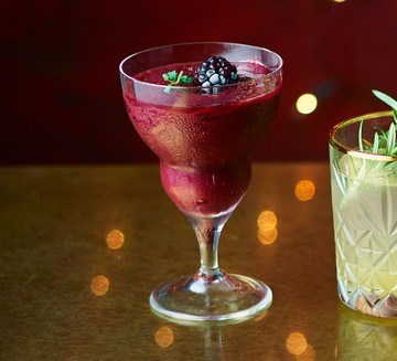 Frozen blackberry smoothie