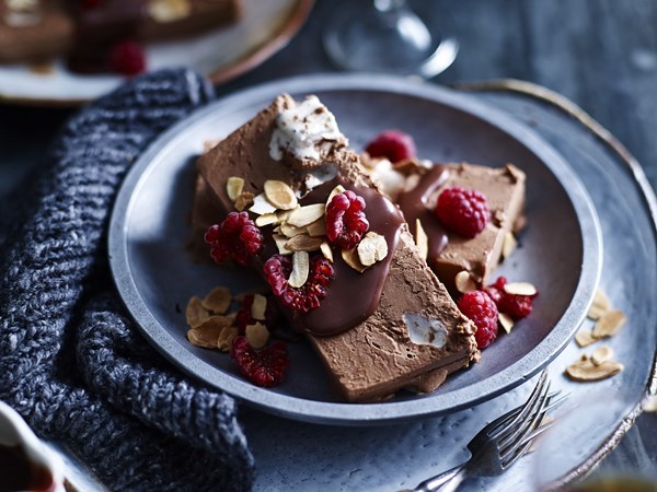 Frozen chocolate mousse cake